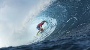 'my heart is just shattered.' the men's and women's finals were moved forward by one day because of the conditions generated by tropical storm nepartak. Australian Surfer Owen Wright Hospitalised After Pipeline Masters Wipeout