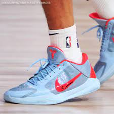 Devin armani booker is an american professional basketball player for the phoenix suns of the national basketball association. Kobe Devin Booker Shoes Off 59