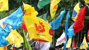 Hari buruh diperingati pada tanggal 1 mei, biasanya pada hari libur nasional ini para buruh atau di indonesia sendiri pertama kalinya diperingati dilakukan pada tanggal 1 mei 1918 di surabaya. Rmyyxcgwhxzq7m