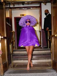 A friendly and accepting place for little monsters to post and discuss anything gaga! Feast Your Eyes On Lady Gaga S Head Turning Valentino Couture Vogue