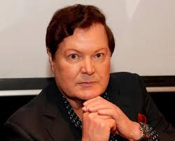 Segundo a nova gente sabe também, um dos grandes apoios de marco paulo tem sido o afilhado, marco. Aos 75 Anos Marco Paulo Enfrenta Uma Nova Batalha Contra O Cancro