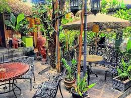 Loko café menyediakan area indoor dan. 20 Cafe 24 Jam Di Jogja Paling Hits Dan Tempat Nongkrong Asik