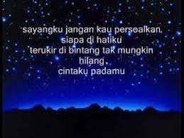 Terukir di bintang is the new single from yuna (yunalis zaraai) and also the name of her second album, released in january 2012.maxis/hotlink caller. Terukir Di Bintang Lirik Yuna Youtube