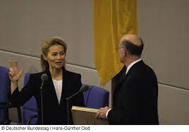 Ursula von der leyen stała się pierwszą kobietą na stanowisku przewodniczącego ke15. Konrad Adenauer Stiftung Geschichte Der Cdu Ursula Von Der Leyen