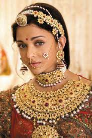 Tree of life fabrics, jacobean fabric, and colonial fabric all have patterns based on elements from these. Indienne Femme Home Facebook