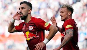 Red bull arena opened its doors for the first time 2003, which was two years before red bull took over sv austria salzburg and renamed both the club and the stadium. Ofb Cup Finale Red Bull Salzburg Schlagt Rapid Dank Eiskalten Doppelschlags