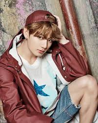 Tak hanya dianggap sebagai maknae saja, jungkook mendapatkan julukan sebagai 'golden maknae' oleh karena talenta yang dimiliknya. Fakta Menarik Dan Profil Lengkap Jungkook Bts Blog Unik