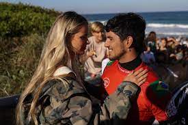 Is gabriel medina married or single, who is he dating now and previously? Understand Veto Yasmin Brunet In Tokyo That Displeased Gabriel Medina 06 16 2021 Sports Around World Journal