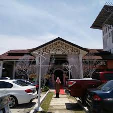 Choose from more than 463 properties, ideal house rentals for families, groups and couples. Photos A Dewan Razali Kubu Gajah Sungai Buloh Lot 1432