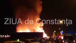 Potrivit igsu, incendiul se manifestă la o instalaţie de transport petrolier. Update Imagini De La Eveniment Incendiu La Club Bamboo In Mamaia Galerie Foto Video