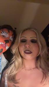 Emma Dann (@emmadannn)