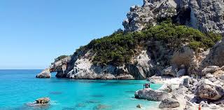 Viele gäste kommen jeder erneut nach italien in den urlaub, und entscheiden sich dann auch gerne noch einmal für sardinien. Wohnmobil Sardinien 5 Highlights Einer Sardinien Rundreise
