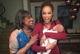 Tyra Banks On Finding Balance As A New Mom And Beauty Mogul Pregnant Celebrities Tyra Banks Son Tyra Banks