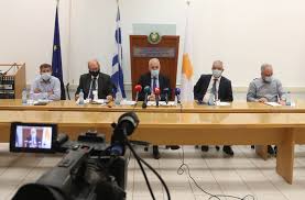 Μετά από κάλεσμα εκπαιδευτικών φορέων την πέμπτη 26.8.10 έγινε συγκέντρωση εκπαιδευτικών έξω από το υπουργείο παιδείας. O Ypoyrgeio Paideias Politismoy A8lhtismoy Kai Neolaias Facebook