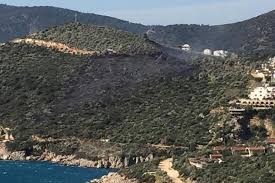 Yangın 5 helikopter 25 arazöz 10 su tankeri 4 dozer çok sayıda itfaiye ekibiyle yangın. Kas Ta Zeytinlik Ve Fundalik Alanda Yangin Cikti 500 Dekar Alan Yandi Evrensel