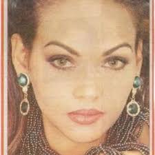 Iris Oyola (irissunshine)