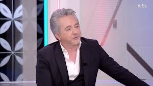 مروان خوري يستعد للدخول إلى القفص الذهبي. Marwan Khoury Ù…Ø±ÙˆØ§Ù† Ø®ÙˆØ±ÙŠ Facebook