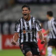 3 3 4 3 1. E Ai Cuca Hulk Entra No Segundo Tempo Muda O Jogo E Torcedores Do Galo Questionam O Treinador Na Web