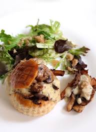 Vol Au Vent Forestier Champignons Des Bois Photo Mademoiselle Bagatelles Recettes De Cuisine Vol Au Vent Cuisine Culinaire