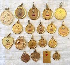 I Love You More Than Yesterday And Less Than Tomorrow In French We Are Stocked Up With These Amazing Qu Hier Que Demain Lovetoken Charms Which Feature The Beautiful French Phrase T Purse Jewelry Love Charms Jewelry