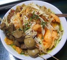 Pada masa penjajahan di indonesia, banyak warga mengalami gagal panen dan tidak mampu membeli beras dengan jumlah yang cukup maka dari itu warga memasak beras yang mereka miliki dengan banyak air dengan tujuan untuk. Pin Di Indonesia Food