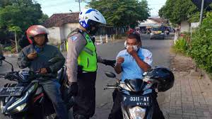 Gaji tak cukup satpam perumahan di surabaya nyambi jual sabu sempat mengelak saat disergap polisi tribun jatim dimana tahun demi tahun lowongan kerja dinas tenaga kerja surabaya gresik 2jam aja nyampe kok. 8wiyre4iqngefm