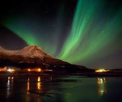 Ultimate Adventure Travel Bucket List See The Northern Lights Northern Lights Iceland Travel