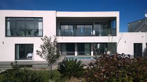 Villa Contemporaine A Sete En 1ere Ligne Mer A 50 Metres De La Plage Piscine Iziva Com Villa Contemporaine Villa Location Villa