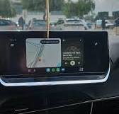 There is a way to use Android Auto Full Screen Avoiding or ...