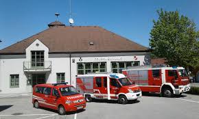 Yukarı avusturya bölgesinde devam eden ve tamamlanan itfaiye görevlerini sorgulayın. Feuerwehr Aistersheim Feuerwehr Aistersheim