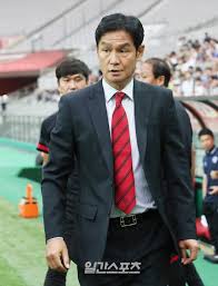 오전 8시 서울 아산병원 장례식장에서 발인식이 진행되고 이후 고인은 장지인 진달래 공원에서 영면에 들어간다. í¬í†  ìµœìš©ìˆ˜ ê°ë… ìš¸ì‚° í˜„ëŒ€ ìž¡ì•„ì•¼ ì¤'ì•™ì¼ë³´