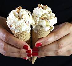 Jeff puts his twist on the italian classic. Roasted Almond Ice Cream Cook With Kushi
