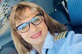 Traniela Campolieto, la primera piloto trans de Latinoamérica: "Llevo 19  años casada con mi mujer. Para mis hijas sigo siendo papá"