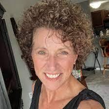 Denise Hellmann's Instagram, Twitter & Facebook