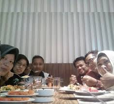 Check spelling or type a new query. Menentukan Paragraf Yang Mengandung Unsur Deskripsi Umum Pelajaran Bahasa Indonesia Di Jari Kamu