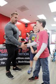 He is the only bodybuilder to regain the mr. Sanbenito Com World Class Visit From Bodybuilder Jay Cutler