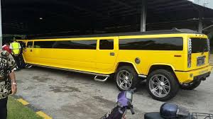 Pemuda pemilik akun facebook trijoko buddy solopos.com Hummer Kuning Bernilai Rm 1 Juta Bukan Milik Majlis Perkahwinan Puteri Johor Siakap Keli News