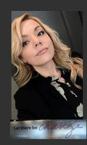 Vicki Martino's Instagram, Twitter & Facebook