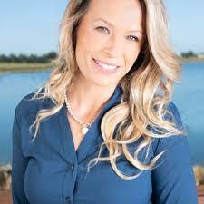 Monica Kain's Instagram, Twitter & Facebook