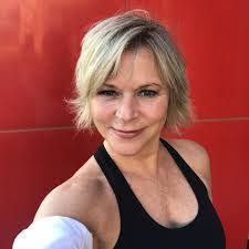 Tami Schneider's Instagram, Twitter & Facebook