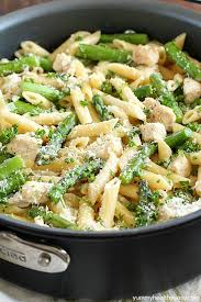 Creamy One Pan Chicken Asparagus Pasta Yummy Healthy Easy Chicken Asparagus Pasta Asparagus Pasta Recipes Asparagus Recipe