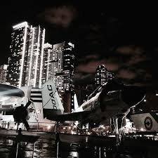 Zodiac Moodboard Aesthetics Gemini Sun Capricorn Moon And Scorpio Rising Capricorn Moon Night Life Sydney Opera House