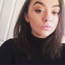 Samantha Maher's Instagram, Twitter & Facebook