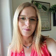 Ashley Renner🕊 (@AshleyRenner)