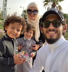 آخر تحديث ف11 يناير 2021 السبت 12:10 مساء بواسطه جنان عرفان. Ù†Ø¬ÙˆÙ… Ø§Ù„ÙƒØ±Ø© ÙŠØ³ØªÙ‚Ø¨Ù„ÙˆÙ† Ø¹ÙŠØ¯ Ø§Ù„ÙØ·Ø± Ø¨Ø§Ù„Ø¬Ù„Ø§Ø¨ÙŠØ© Ø§ØªÙØ±Ø¬ Ø§Ù„Ø¨Ø´Ø§ÙŠØ± ÙƒÙˆØªØ´