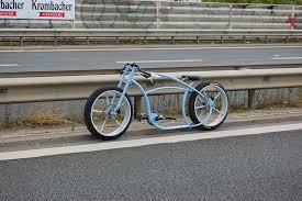 Mein Basman Cruiser Mit Selbstgefertigten 5 Speichenfelgen Mit 203 Scheibenbremsen Vorne Und Hinten Die Hintere Nabe Custom Fahrrad Holzfahrrad Fahrrad Motor