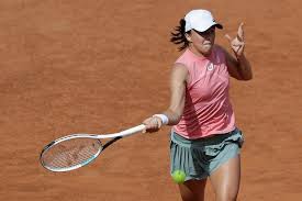12 na korcie numer 2. Iga Swiatek Karolina Pliskova Gdzie I O Ktorej Ogladac Final Transmisja Tv Stream Online Tenis Sport Pl
