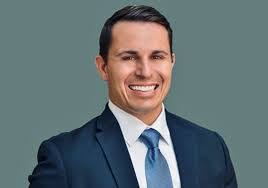 Steven Hightower's Instagram, Twitter & Facebook