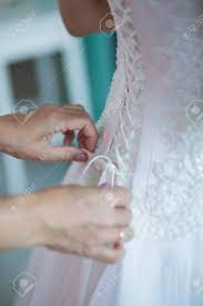 Check spelling or type a new query. Binden Bander Auf Einem Weissen Hochzeitskleid Lizenzfreie Fotos Bilder Und Stock Fotografie Image 51451967