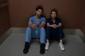 Saison 15 épisode 14 voir tous les épisodes de la série saison 15 épisode 16. Grey S Anatomy Saison 15 Episode 9 Dans L Ascenseur Critictoo Series Tv
